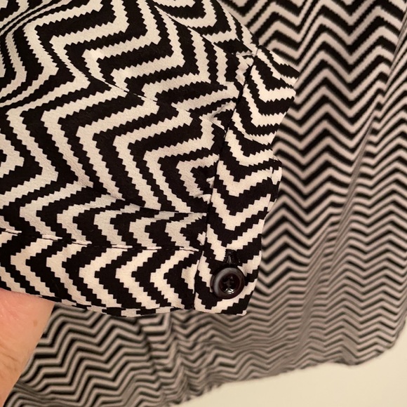 French Connection Blouse EUC - Picture 7 of 14